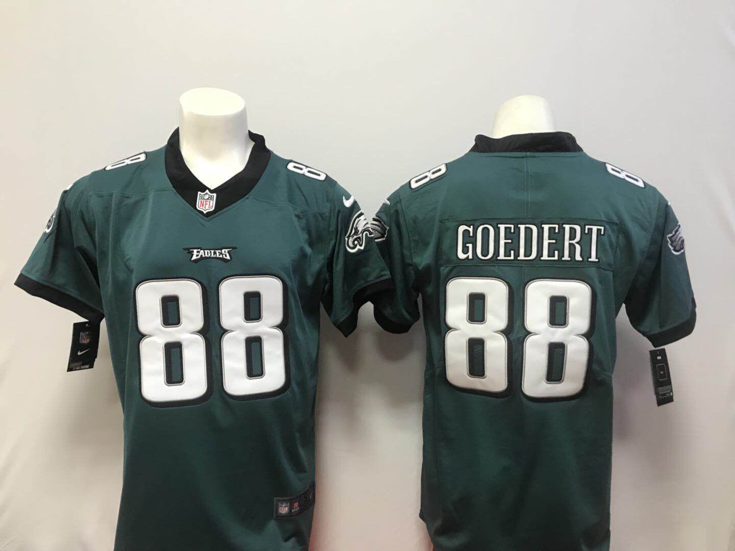 Men Philadelphia Eagles #88 Goedert Green Vapor Untouchable Player Nike Limited NFL Jerseys